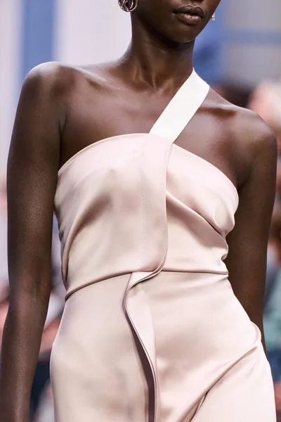 Look 175